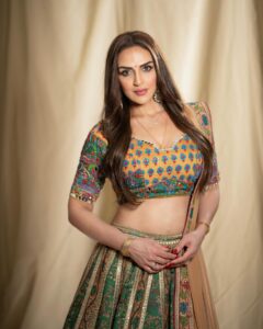 Actress Esha Deol HD Instagram Photos and Wallpapers August 2024
