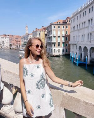 Esmeralda Moya Instagram - A settembre inizio a studiare italiano. Non posso lasciare le cose a metà.
