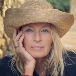 Estelle Lefébure Instagram - Yes , you can 

#powerful 
#lovelife 
#gratitude