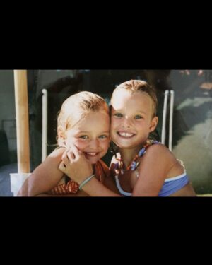 Estelle Lefébure Instagram - Un 13 septembre rempli de joie , de bonheur , de lumière et d’amour grâce à toi ma chérie , mon ❤️ Happy birthday ✨  I love you 
@emma__smet 
# famille 
#amourinconditionnel