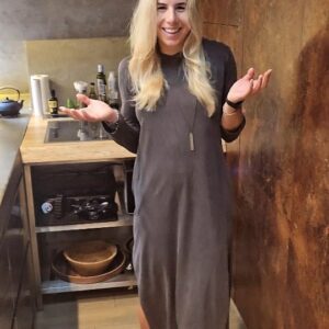 Ester Ledecká Instagram - Magical dishwasher @miele_com⚡️🪄 .

STR

STR