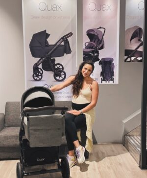 Evagelia Siriopoulou Instagram - Ήρθε η στιγμή που επισκέπτομαι για δεύτερη φορά το αγαπημένο μου @thebabycity για να πάρω τα πιο όμορφα πράγματα για το μωράκι μας. Εδώ βρίσκω τα πάντα από το πιο ωραίο βρεφικό δωμάτιο μέχρι και την ιδανικότερη πιπίλα για τα μωράκια μας! 
Σε ευχαριστώ πολύ Μαρία μου εσένα και όλο προσωπικό που πάντα μας προσέχετε και μας βοηθάτε να επιλέγουμε τα καλύτερα με βάση τις ανάγκες μας…🌺💕 
#thebabycity