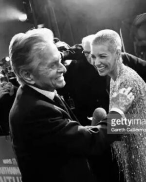 Evangeline Lilly Instagram - This is how it feels when @michaelkirkdouglas rubs your head. ☺️ #goodmemories #quantunmania #londonpremier