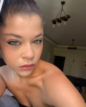 Eylül Ersöz Instagram - 🩰