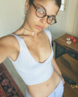 Eylül Ersöz Instagram - sonda süprays var🔆