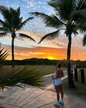 Felicity Palmateer Instagram - Business as usual - Fiji edition 🇫🇯