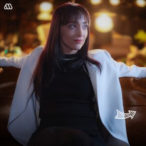 Francisca Walker Instagram - Desliza para conocer las primeras imágenes de la nueva teleserie de Mega 🤩👉 

🎬 Esta nueva versión de Amores de Mercado lleva más de tres meses en proceso de producción y este lunes 9 de septiembre comenzó su registro de grabaciones.
 
📌 Con la dirección ejecutiva de Quena Rencoret y la adaptación del guion de Alejandro Cabrera y Larissa Contreras, quienes también realizaron la primera versión en 2001, este proyecto llegará a nuestro canal como sucesora de Al Sur del Corazón.

🗣️ “La invitación es a divertirnos, a reconocer espacios de nuestro país como el Mercado Central y agregarle valor y frescura a una historia con la que esperamos llegar a las nuevas generaciones”, comentó Quena Rencoret. 

Quédense atentos, se viene más sorpresas ✨