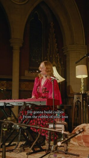 Freya Ridings Instagram - I’m so excited to share the live version of Castles from the @showthecredits show last month! 🎤🏰✨ Performing this song live is always such an incredible experience, but there was something truly magical about that night. The energy, the crowd, the music – it all came together in a way that felt so special. 💖 I’m so grateful to everyone who was there to share that moment with me. 🌟