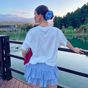 Funda Güray Instagram - Hangi fotoğraf bir olmalıydı sorunsalıma ortak olun 🍎

#outfitoftheday #oodt #photooftheday