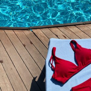 Funda Güray Instagram - Gömlekle dans 🦞

#summervibes #oodt #beachoutfit #photooftheday #summer