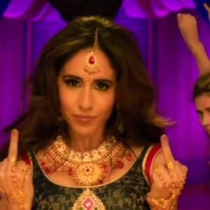 Gabrielle Ruiz Instagram - Crazy Ex-Girlfriend is leaving Netflix soon. 😢 Can you still believe the magic this show still exudes into the world? Still so grateful.  #crazyexgirlfriend #gabrielleruiz #netflix @racheldoesstuff @rachelbloomies