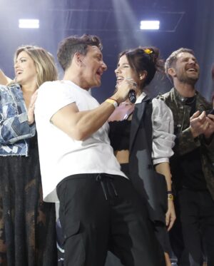 Gimena Accardi Instagram - gracias @natijota por pedirlo, gracias @olgaenvivo por realizarlo, gracias @bycrismorena por crearlo y GRACIAS A USTEDES POR ESTAR SIEMPRE DEL OTRO LADO BANCANDO! 💘 sin dudas, fue un evento icónico e inolvidable para todos. salió todo fantástico porque hubo muuucha gente trabajando sin dormir para lograrlo! son unos capos totales! en lo personal, volver a subirme al Rex con mis amigos, y el amor de mi vida es una experiencia que no pensé que se repetiría y fue muuuy emocionante! wow todavia estoy sin palabras…sigo en las nubes 🥹
*la rompiste todaaa @natijota gracias por invitarme a hacerlo con vos. 🌹