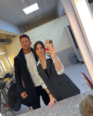 Gimena Accardi Instagram - gracias @natijota por pedirlo, gracias @olgaenvivo por realizarlo, gracias @bycrismorena por crearlo y GRACIAS A USTEDES POR ESTAR SIEMPRE DEL OTRO LADO BANCANDO! 💘 sin dudas, fue un evento icónico e inolvidable para todos. salió todo fantástico porque hubo muuucha gente trabajando sin dormir para lograrlo! son unos capos totales! en lo personal, volver a subirme al Rex con mis amigos, y el amor de mi vida es una experiencia que no pensé que se repetiría y fue muuuy emocionante! wow todavia estoy sin palabras…sigo en las nubes 🥹
*la rompiste todaaa @natijota gracias por invitarme a hacerlo con vos. 🌹