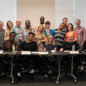 Gina Yashere Instagram - New journey, new TV family ... Yup, that is Holly Hunter & Paul Giammatti standing behind me. This lil girl from Bethnal Green, East London, is now acting opposite these GIANTS. 🤣
Today marks the official start of production on #starfleetacademy
on @startrekonpplus.
I'm excited for this! LET'S 'AVE IT CADETS! 🖖🏿🖖🏿 #livelongandprosper

#StarTrek Stage welcomes #StarfleetAcademy.
#ginabackinhollywood #comedian #showrunner #writer #actor