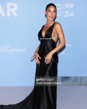 Giulia De Lellis Instagram - @amfar 🩵