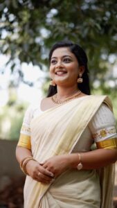 Actress Gomathi Priya HD Photos and Wallpapers January 2025