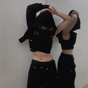 Gong Min-ji Instagram - 춤🖤