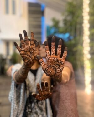 Gopika Udayan Instagram - As I look back on the countless memories we have I’m now reminded of the times we dressed up like bride and bridesmaid. WE GREW UP 
AND YOU GOT MARRIED 
@farzeen_harris ♥️

Wearing @dew_drops_fashion_sharjah
📷: @nihlalalalalala