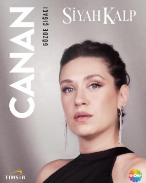 Gözde Cığacı Instagram - Güç savaşında kraliçe olma heveslisi Canan, stratejilerini ustalıkla gizler. Bünyamin’in “zaaflarına” içten içe gülerken, oyunu arka planda kuran asıl oyuncunun kendisi olduğundan emin!

#SiyahKalp ilk bölümüyle bu akşam 20.00’de @showtv’de 🖤
@timsandb