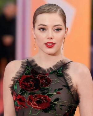 Grace Van Dien Instagram - Silver Star premiered yesterday @deauvilleus 🪽 I am proud which is soo rare for me 

dress is @rodarte !!!