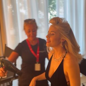 Greta Scarano Instagram - Venezia 81 

Grazie @pianegonda.jewelry 

#ad