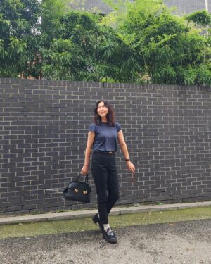 Han Hye-yeon Instagram - 😎🩶🐦‍⬛🎱♟️📷♠️

#인생뭐있어 #ootd #fashion #style #의상정보는태그에서🙏
