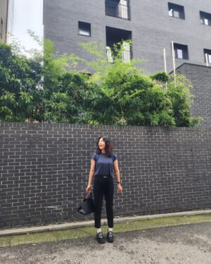 Han Hye-yeon Instagram - 😎🩶🐦‍⬛🎱♟️📷♠️

#인생뭐있어 #ootd #fashion #style #의상정보는태그에서🙏