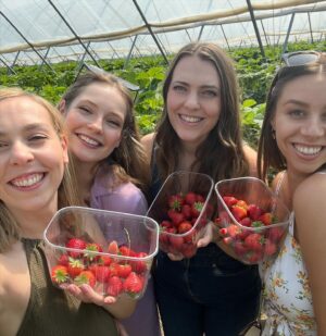 Hannah Dodd Instagram - Summerrrr ☀️