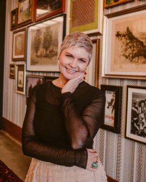 Heather Land Instagram - Formerly: The ‘I Ain’t Doin It’ Lady
Currently: Burnt out… 
-
MORE TO COME. 🤍 
-
#womenslifecoach #lifecoachingforwomen #burnout #burntout #lifetransitions