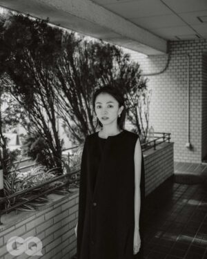Hikari Mitsushima Instagram - ▽◁ 🔺▷

@gqhype interview（日本語/ English）
@kosukemae 

普段の食卓で友人たちとワイワイ会っていた
カメラの前さんと、念願の初撮影✨

前くんのカメラマンデビューはGQ
and
GQの神谷さんの初仕事はfolderのインタビュー
なのだとか... ご縁だ。

♡

とてもリラックスした
軽やかな写真をありがとう
現場の皆んなの健やかさが映っている!

syoさんのインタビュー
読みごたえアリです😳面白い
（アーカイブにURLのリンクがあります）

@hoshino_kanako 
@sanbon0707 
@syocinema 

@last_mile_movie