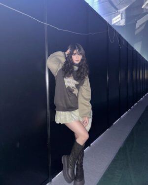 Hina Kagei Instagram - _
TGCありがとうございました🙂‍↕️🔆
WEGOとひみつのアイプリステージ
どちらも可愛い衣装で気分るんるんで歩けました〜！
沢山の方がうちわ振ってくれたりして楽しかったです！！
ありがとうございました^._.^‪ ♡゛‬
そして、いつも会ったらずっと喋っちゃって
写真撮るの忘れちゃうほほみちゃん、今日ようやく撮れた🫶🏻