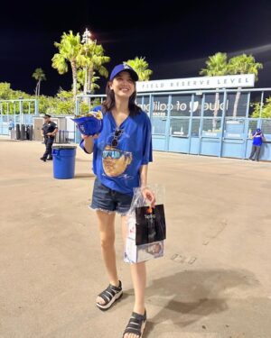 Hirona Yamazaki Instagram - 🏟️
Let's go Dodgers~⚾️
#LAの思い出