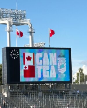 Hirona Yamazaki Instagram - 🇨🇦🇹🇴
風強くて写真撮れなかった🌬️
#CanadavsTonga
#pasificnationscup 
#Rugby
#今日の日本戦に行けた方いいな😳
#タメイフナ選手生で観れて嬉しかった😳