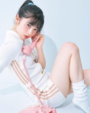 Hiyori Sakurada Instagram - ar 10月号表紙をさせていただきました。連載が始まってからずっと目標にしていたので、本当に嬉しいです。
9月12日発売です。皆さん是非お手に取ってみてください💘

@ar_magazine 
#ar