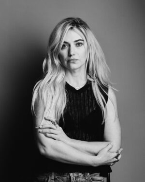 Imogen Poots Instagram - 📷 @garethcattermole 

Look I brushed my hair.

#ALLOFYOU

@tiff_net @gettyimages @imdb