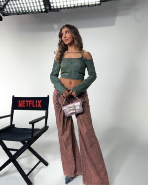 Isabella Ferreira Instagram - Luckily, I have purse!