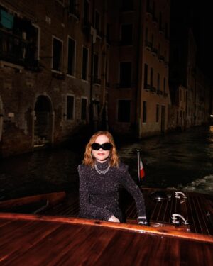 Isabelle Huppert Instagram - 🕶️
@balenciaga
@cartier

📸 @germanlarkin
#Venezia81