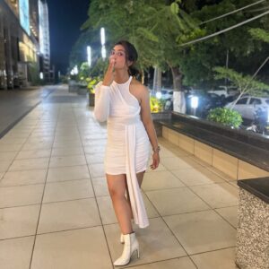 Isha Sharma Instagram - 🤍
•
•

Outfit 👗
@ikichic_official .
Style by - @styleitupwithraavi