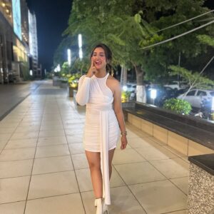 Isha Sharma Instagram - 🤍
•
•

Outfit 👗
@ikichic_official .
Style by - @styleitupwithraavi
