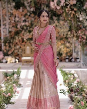 Ishaani Krishna Instagram - Sister of the Bride 😌🩷✨

Images shot by : @_stories_by_mathews__ 

Half Saree Skirt, Blouse and Shawl stitched to perfection by : @santinni.in ✨

Saree from : @mloft_by_joeljacobmathew 

Hair and Make up : @brahma_hairandmakeup