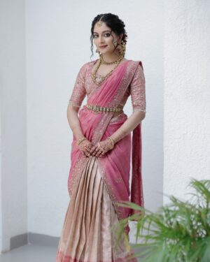 Ishaani Krishna Instagram - Sister of the Bride 😌🩷✨

Images shot by : @_stories_by_mathews__ 

Half Saree Skirt, Blouse and Shawl stitched to perfection by : @santinni.in ✨

Saree from : @mloft_by_joeljacobmathew 

Hair and Make up : @brahma_hairandmakeup