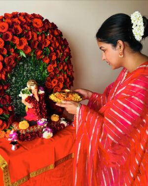Ishita Dutta Instagram - Ganapati Bappa Morya 🙏