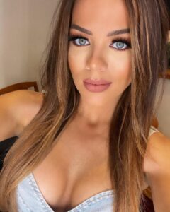 Actress Jackie Redmond HD Photos and Wallpapers February 2025