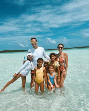 Jacqueline Bracamontes Instagram - Disfrutando los últimos días del verano