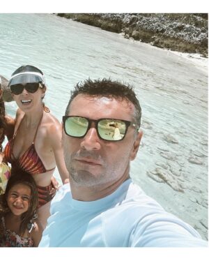 Jacqueline Bracamontes Instagram - Disfrutando los últimos días del verano