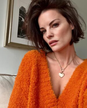 Jaimie Alexander Instagram - Well…I had NO idea I could wear this color! 😜 Thank you to @linda_holm and my friends at @rabens_saloner for this gorgeous, cozy sweater 🧡🧡🧡🧡🧡 I’m so ready for Fall 🍁 🍂 🎃