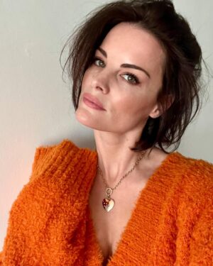 Jaimie Alexander Instagram - Well…I had NO idea I could wear this color! 😜 Thank you to @linda_holm and my friends at @rabens_saloner for this gorgeous, cozy sweater 🧡🧡🧡🧡🧡 I’m so ready for Fall 🍁 🍂 🎃