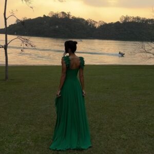 Jakelyne Oliveira Instagram - Um dia de gravação que rendeu muitos aprendizados e emoção! Deus abençoe grandiosamente a união de vcs @thomaiznaestrada e obrigada @horadofaro por me escolher para a missão de organizar o casamento. Foi incrível! ✨👰🏻‍♀️