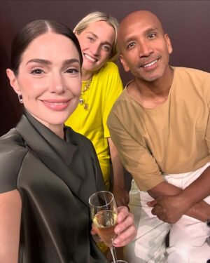 Janet Montgomery Instagram - Thank you @cosstores (specifically @helenritchie) for inviting me to the show today. Thank you to my boy @benskervin for the slickest pony in fashhhun AND these shots that make me look at least 4 inches taller than I actually am. One step closer to being accepted by the cool kids over here guys 🙋🏻‍♀️😎