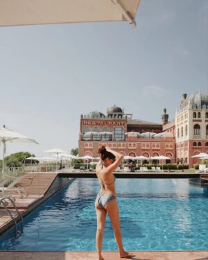 Janine Gutierrez Instagram - euro summer break!! 🟠

#GucciPH